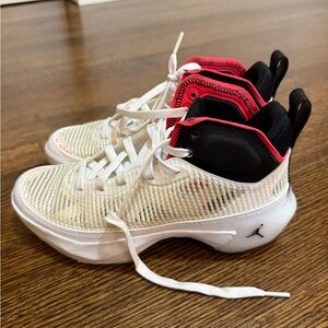 Jordan youth sneakers. Good condition.